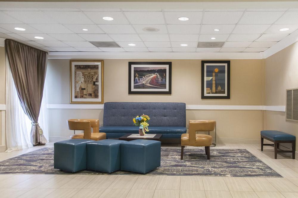 Comfort Inn Pentagon City Арлингтън Екстериор снимка