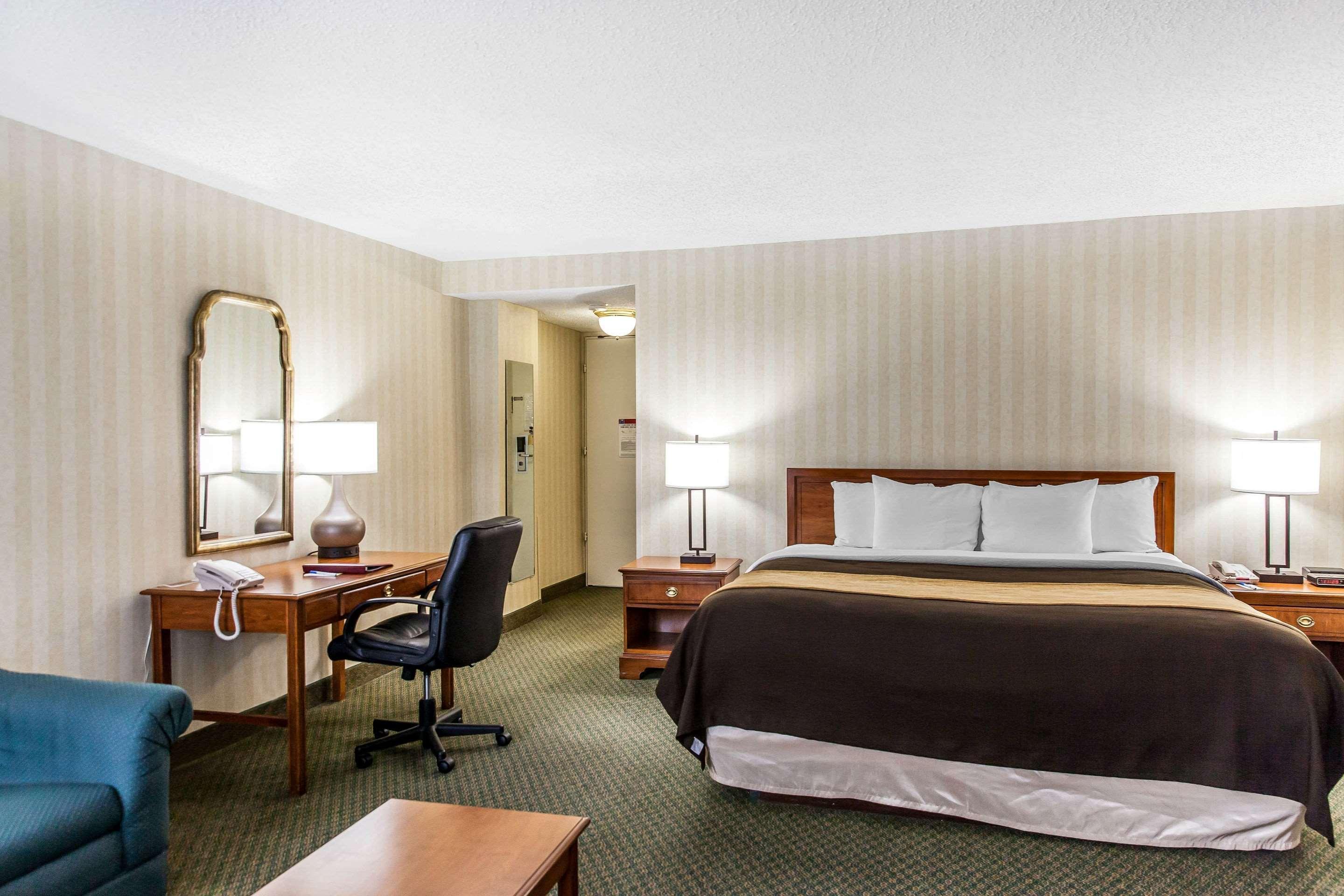 Comfort Inn Pentagon City Арлингтън Екстериор снимка