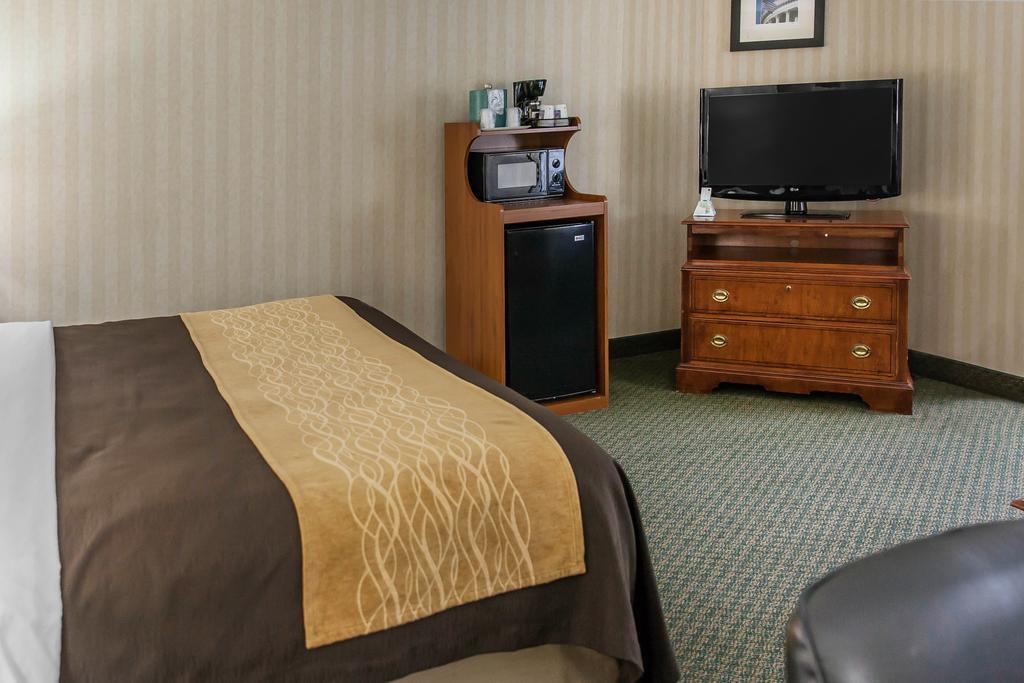 Comfort Inn Pentagon City Арлингтън Екстериор снимка